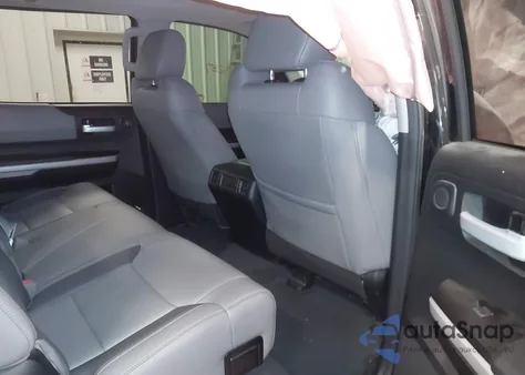 2019 Toyota Tundra Limited 5.7L V8 z USA, uszkodzony, nr VIN 5TFHY5F17KX840036